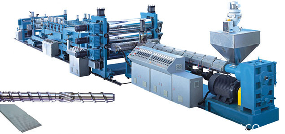 Máquina plástica PP da telha de telhado da multi função que telha a telha da folha que faz a capacidade da máquina 200-350kg/Hr