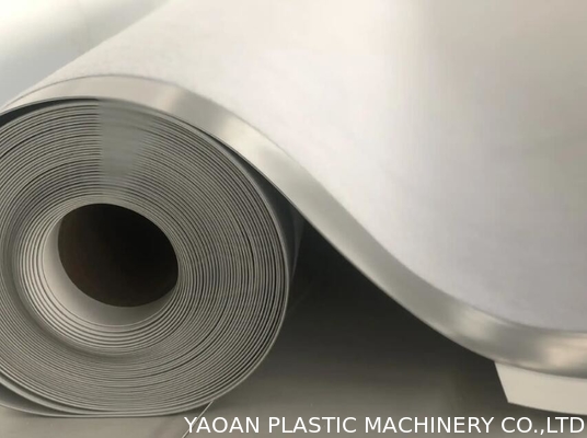 Linha de extrusão de material de tecto de rolos de impermeabilização de compostos de alto polímero HDPE / PVC / TPO Linha de produção de folhas de geomembrana